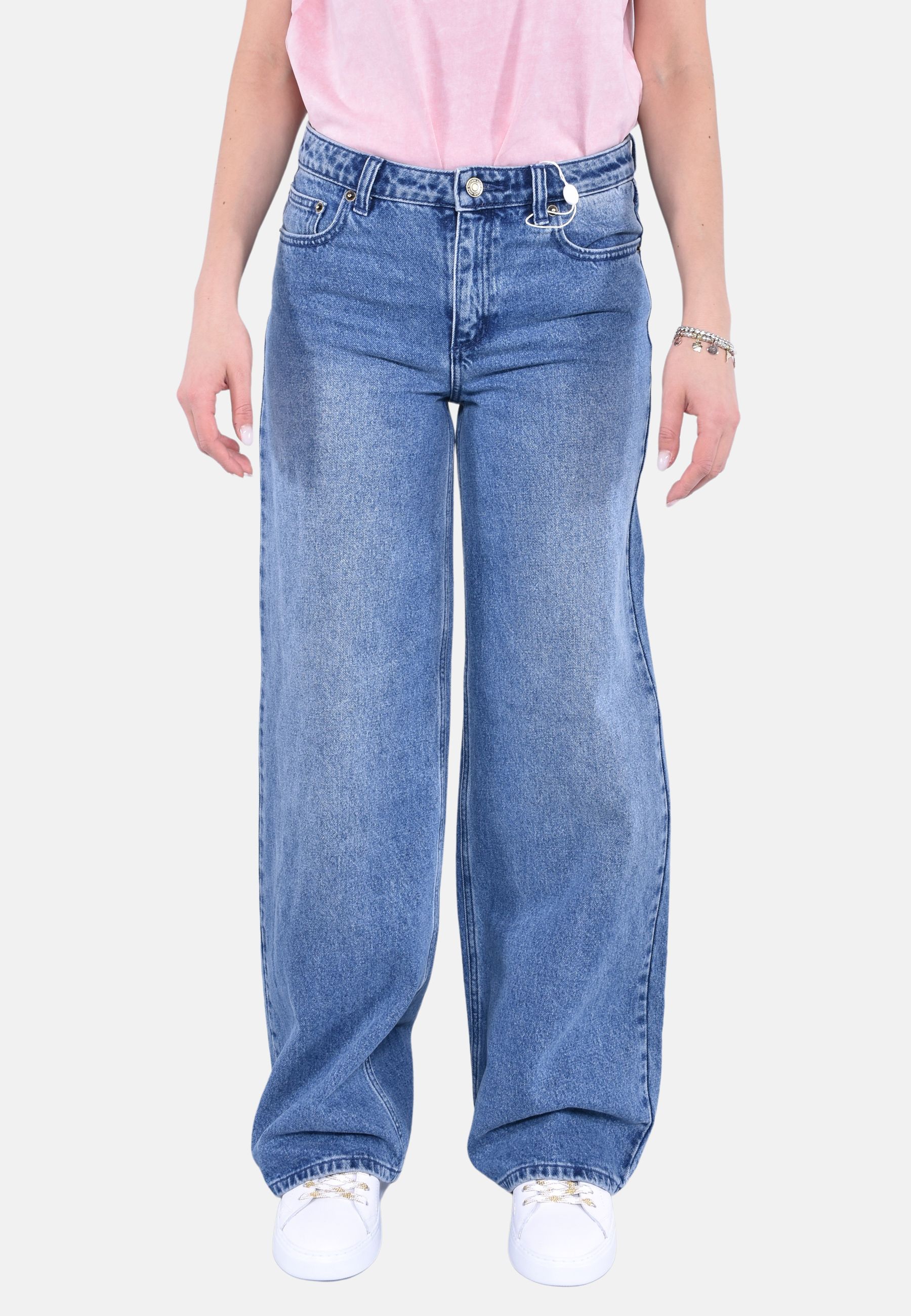 RELAXED WIDE LEG JEANS