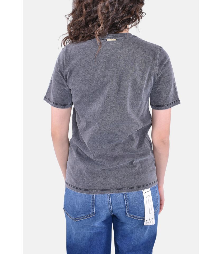 T-shirt corta in cotone tinto in capo con borchie