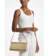 Pochette Carmine media in pelle martellata metallizzata